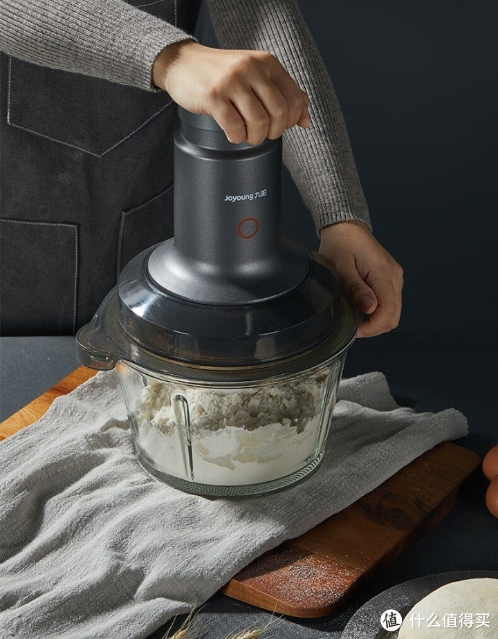 九阳5L多功能绞肉机：和面做馒头的厨房新体验